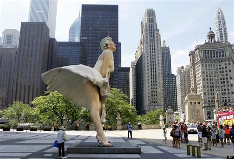 Top Ranks: 10 Most Amazing Giant Sculptures in The World