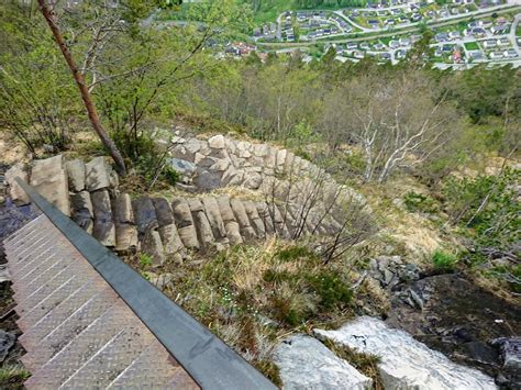 Rampestreken viewpoint | Hiking route in Møre og Romsdal | FATMAP