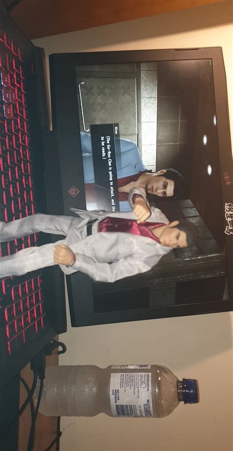 Kiryu Kazuma (Yakuza) joins the fight, tonight. : r/ActionFigures