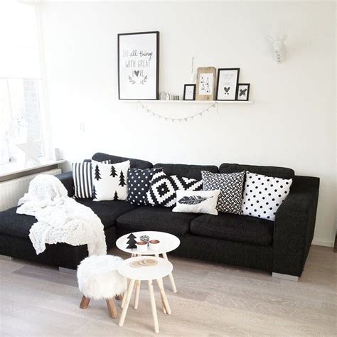 48+ Popular Inspiration Room Ideas For Black Couch