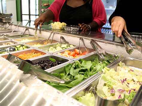 Eating healthy benefits busy students | Texas A&M University-San Antonio | TAMUSA