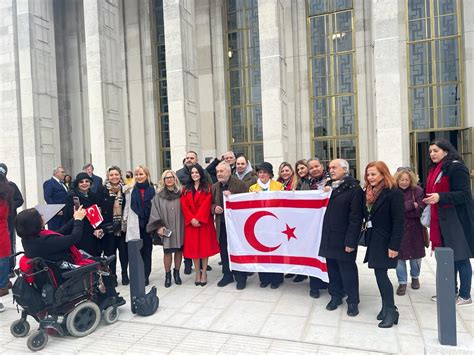 Turkish Cypriots raise the TRNC flag at Waltham Forest - Londra Gazete