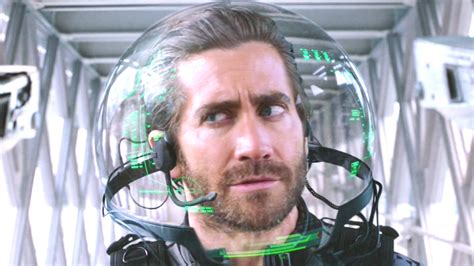 How Jake Gyllenhaal Really Felt About His Mysterio Costume