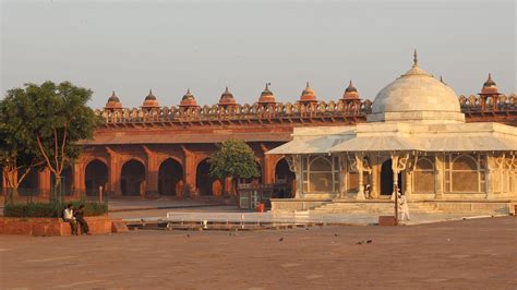 Fatehpur Sikri - History, Architecture, Timings, Built By | Adotrip