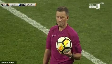 Refereeing World: Referee Clattenburg stops play for call to prayer in Saudi Arabia