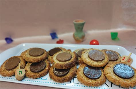 Hanukkah recipes for latkes, chocolate gelt cookies and more - The Jerusalem Post