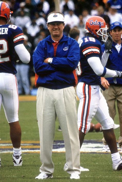 How is Steve Spurrier received in his East Tennessee hometown?