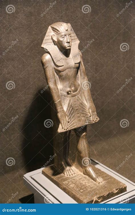 Statue at Luxor Museum - Egypt Editorial Photo - Image of design ...