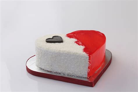 Red & White Heart shape cake – Real Bites