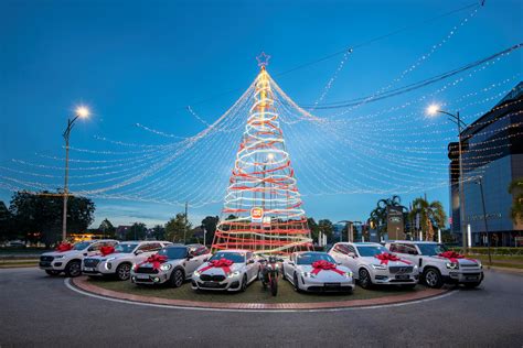 Sime Darby Motors Lights Up its Largest Automotive Complex in Ara Damansara to Christmas City ...