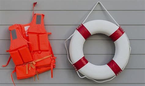 What Safety Equipment Is Required on a Boat in Florida