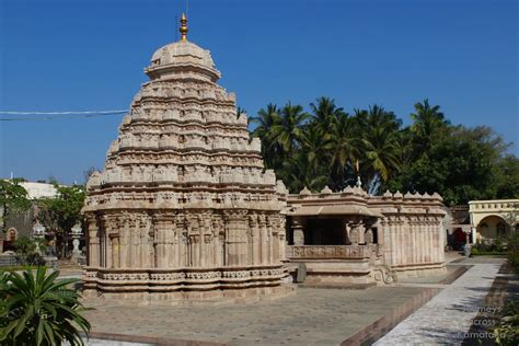 Journeys across Karnataka: Basaveshwara Devalaya, Basavana Bagewadi