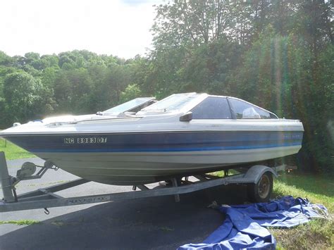 Bayliner Capri 1989 for sale for $100 - Boats-from-USA.com