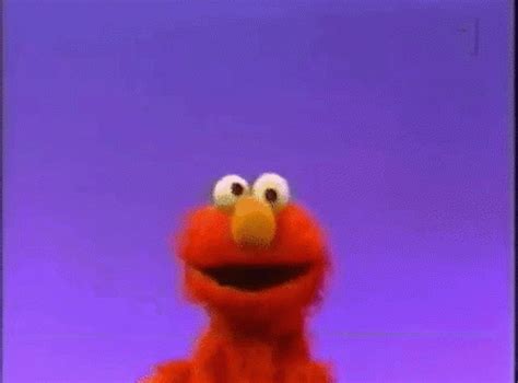 Elmo Faint GIF - Elmo Faint Sesame Street - Descobreix i comparteix GIF