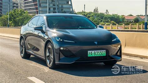 Changan Shenlan SL03 Is China's Tesla Model 3 Rival With Tilting Display