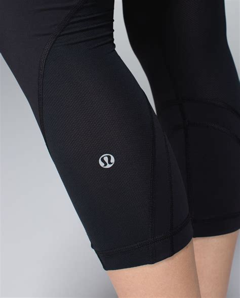 how to put a lululemon logo on leggings