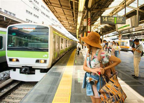 Etiquette When Riding Trains in Japan—10 Weirdly Important Tips To Know ...