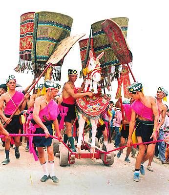 Gióng festival of Phù Ðông and Sóc temples - intangible heritage - Culture Sector - UNESCO