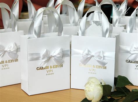 70 Luxury Wedding Gift Bags with satin ribbon bow and Gold