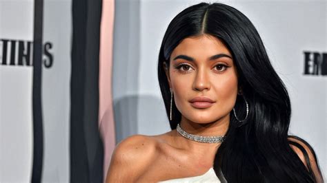 Current Kylie Jenner Net Worth 2024: Is She Still A Billionaire? - New ...