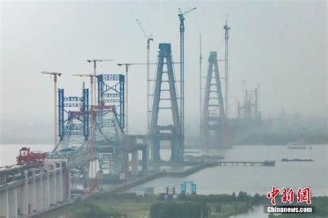 Construction of Changtai Yangtze River Bridge in progress - People's Daily Online