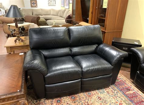 La-Z-Boy Reclining Loveseat In Tucson | HomeStyle Galleries | Furniture Store