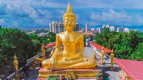 Pattaya City Tour: Wat Phra Yai, Viewpoint & Gems Gallery