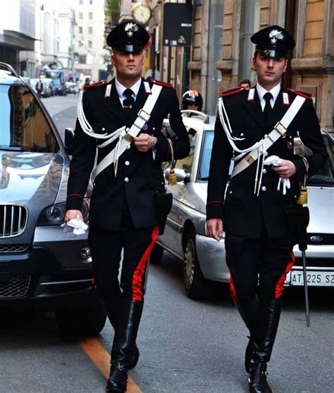 Police Uniforms, Army Uniform, Men In Uniform, Military Fashion, Mens ...