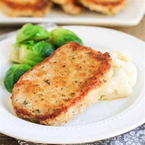 Parmesan Crusted Pork Chops Recipe (+VIDEO) | Lil' Luna