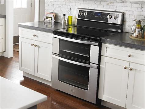 Slide-In vs. Freestanding Ranges: What’s the Difference? | Whirlpool