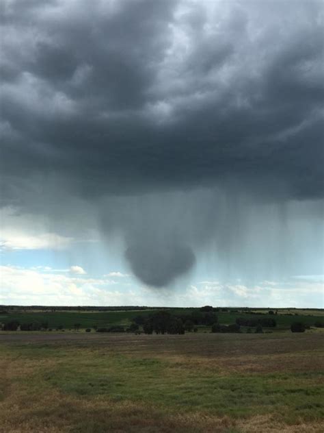 Intense microburst Drops From Queensland's Sky - Strange Sounds