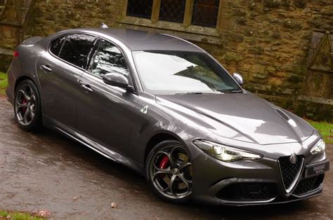 ALFA ROMEO GIULIA V6 Bi TURBO QV QUADRIFOGLIO