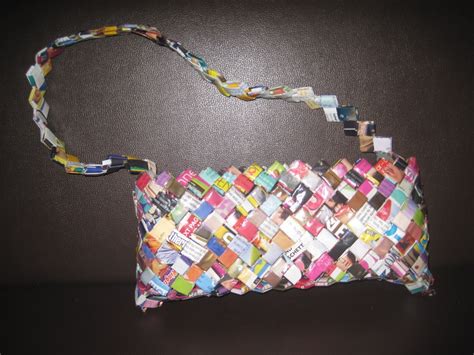 Folded Magazine Purse · How To Make A Recycled Bag · Needlework, Paper ...