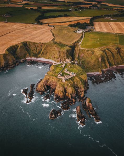 Visit Dunnottar Castle: The Ultimate Guide - CoconutsandCamels