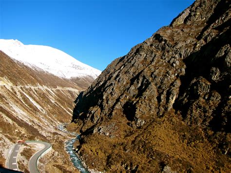 Nepal Border Crossing from Tibet – Where the Hell is Rory?