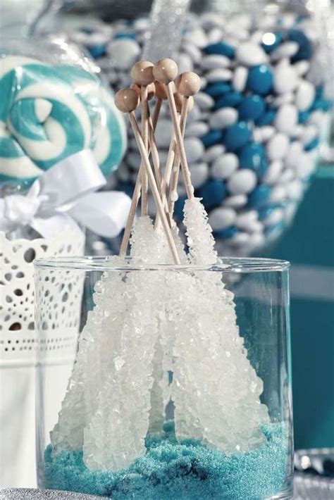 40+ Winter Wonderland Party Decorations & Ideas | momooze