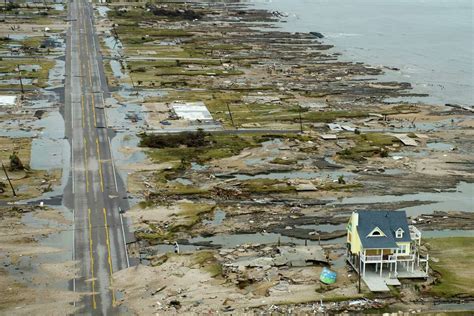 Hurricane Ike worst storm in decades