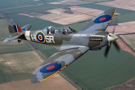 Fly in a Spitfire from IWM Duxford – Classic Wings