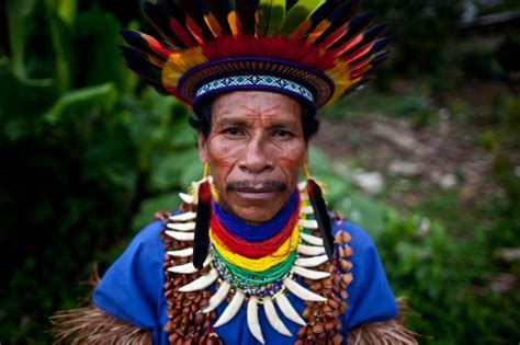 10 Powerful Portraits From the Ecuadorian Amazon