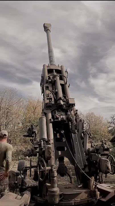 Doge on Twitter: "American M777 howitzer firing the M982 Excalibur extended range guided ...