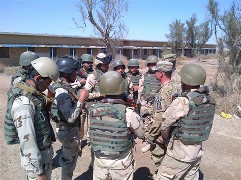 Trainers in Iraq Focus on IED Detection