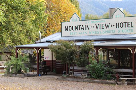 Wandiligong Victoria : Accommodation, events, activities info | Mountain view hotel, Victoria ...