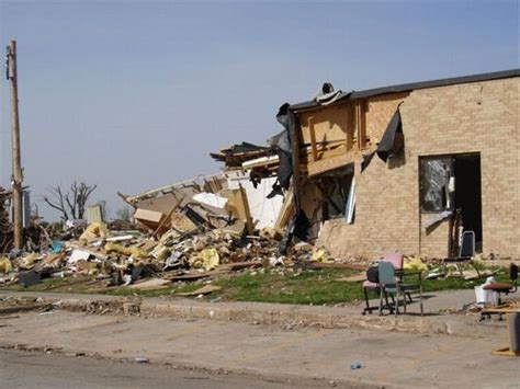 Greensburg Tornado 2007 - Kansapedia - Kansas Historical Society