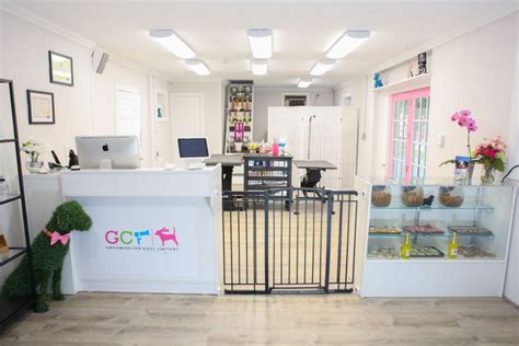 Salon Services | Dog grooming salons, Pet grooming salon, Dog grooming salon decor