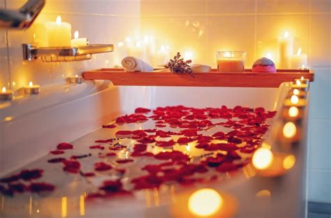 Stressed? Soothe It Away with A Full Moon Bath Ritual - Farmers ...