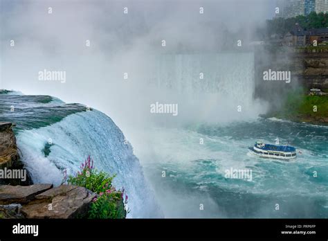 Maid Of The Mist Sightseeing Boat, Niagara Falls, Canada Stock Photo - Alamy