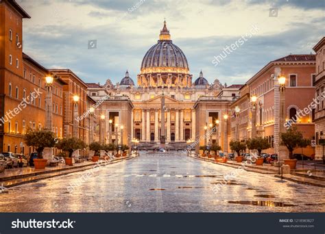 110,095 A Vatican Images, Stock Photos & Vectors | Shutterstock