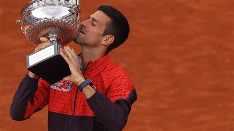 Roland-Garros 2023 : Novak Djokovic domine Casper Ruud en finale et s'adjuge un 23e titre record ...