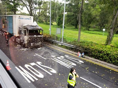 Singapore: Lorry burns down near Tuas Checkpoint, causes heavy traffic jam