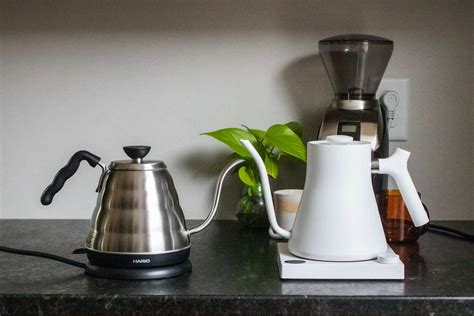 The 2 Best Gooseneck Kettles of 2024, Tested & Reviewed